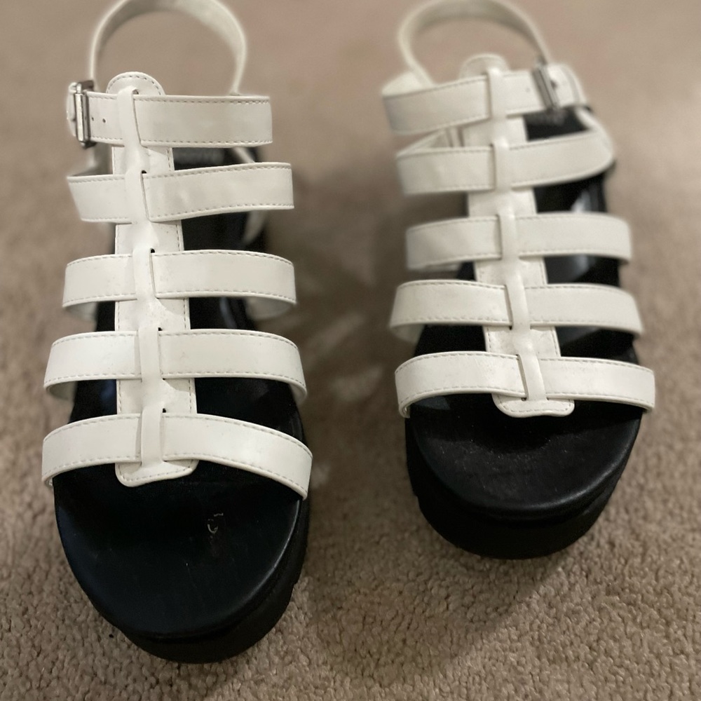 Platform sandals - Picture 3 of 4